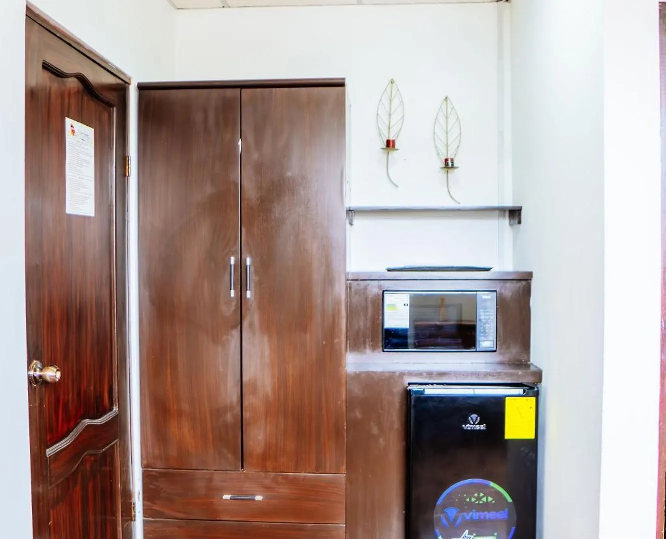 Bed & Breakfast Villa 97 Guayaquil Suites Y Habitaciones Economicas Cerca Del Aeropuerto Ecuador
